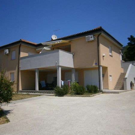 Zobic Family Apartments Rab Town Exterior foto